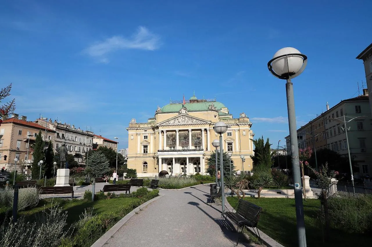 Luxury Apartments Sail 1, 2 & 3 Rijeka 0*,