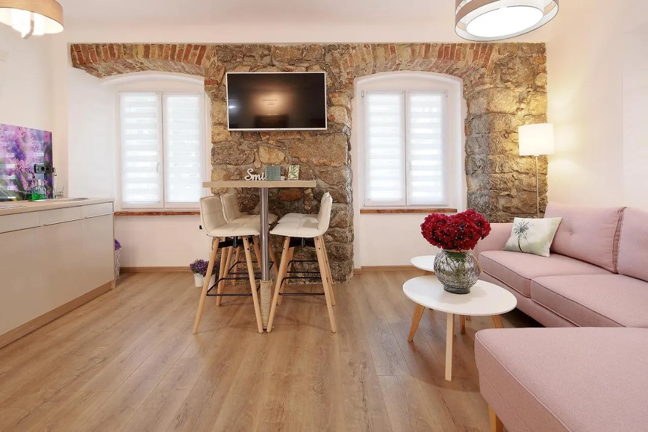 Luxury Apartments Sail 1, 2 & 3 Rijeka 0*,